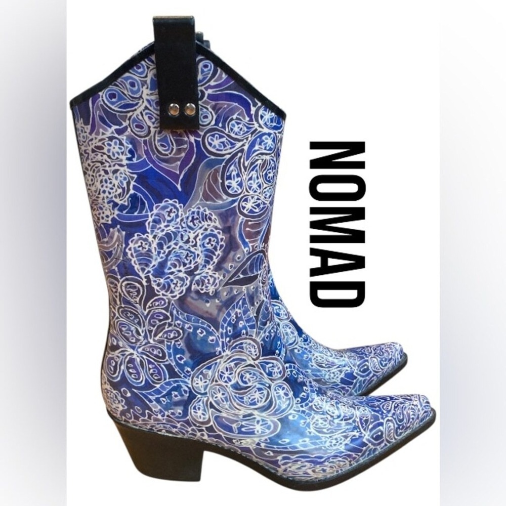 Nomad Western Women's Rubber Boots Size 11 Blue Mosaic Floral Print 2" Heel